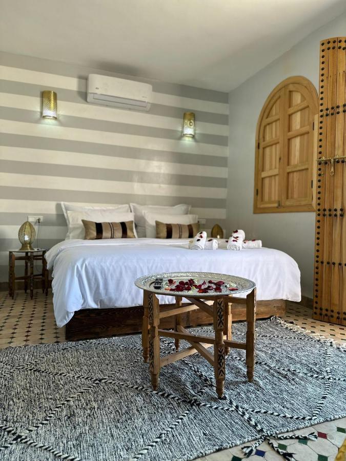 Riad Fes Colors & Spa - Family Lodging Exterior photo