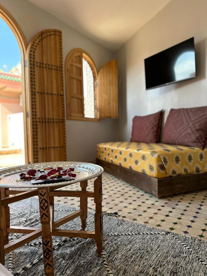 Riad Fes Colors & Spa - Family Lodging Exterior photo