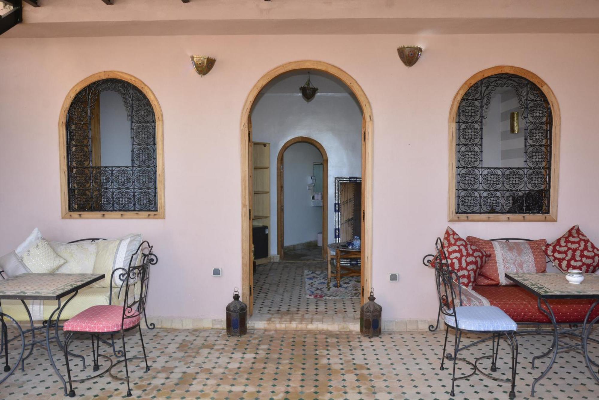 Riad Fes Colors & Spa - Family Lodging Exterior photo