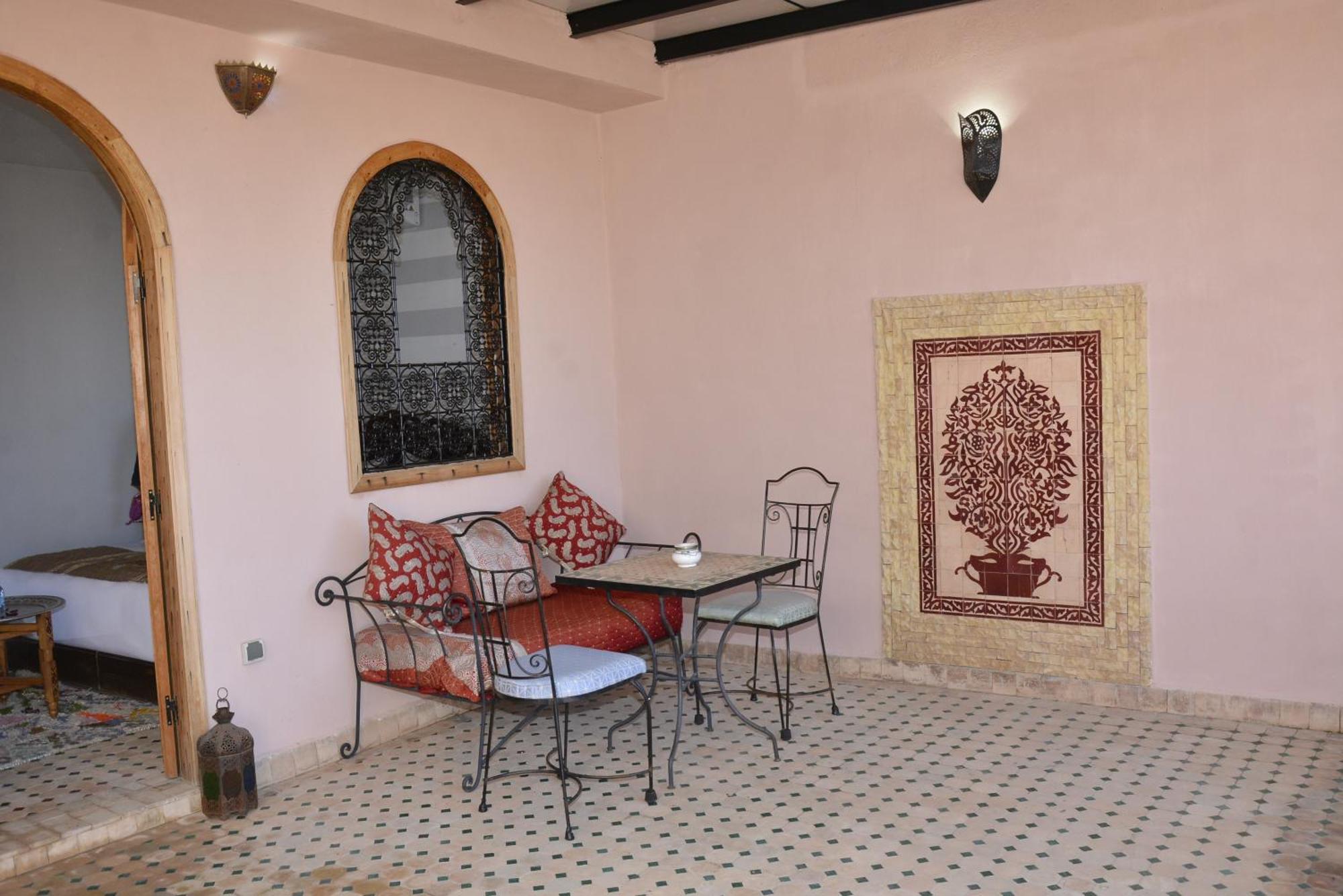 Riad Fes Colors & Spa - Family Lodging Exterior photo