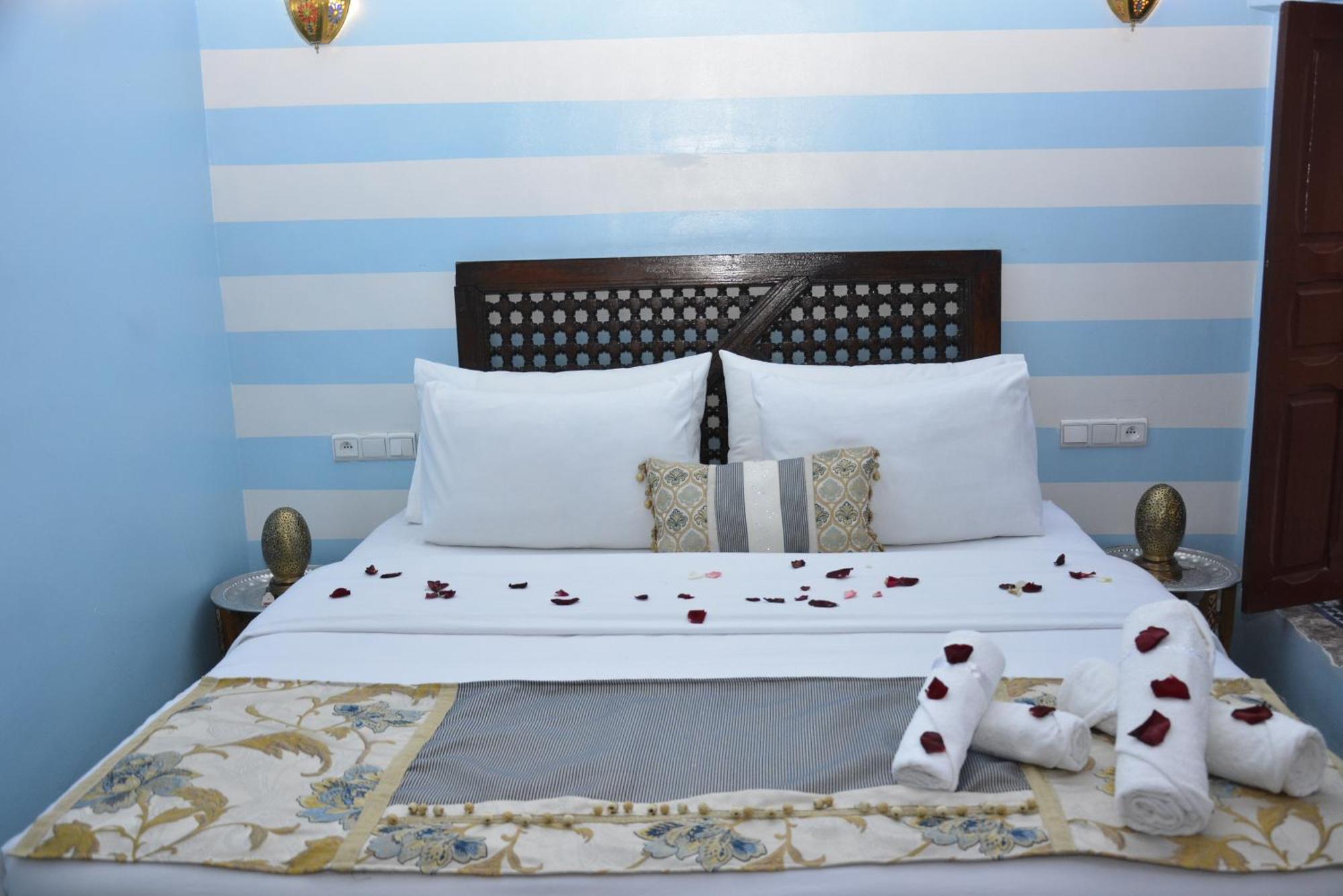 Riad Fes Colors & Spa - Family Lodging Exterior photo