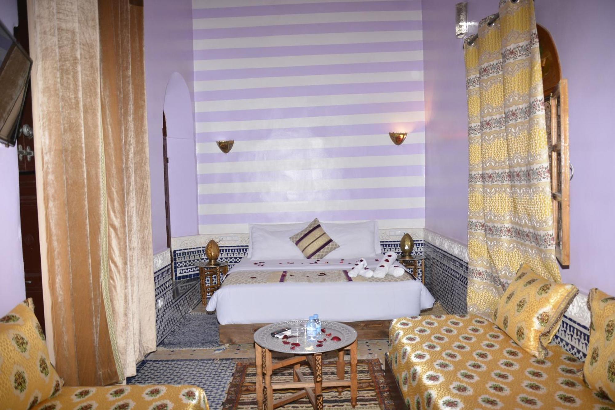 Riad Fes Colors & Spa - Family Lodging Exterior photo