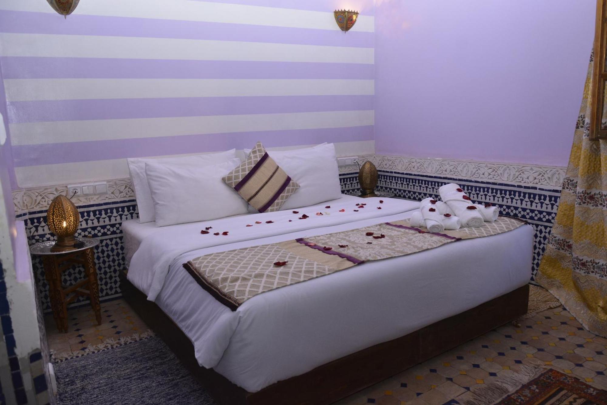 Riad Fes Colors & Spa - Family Lodging Exterior photo