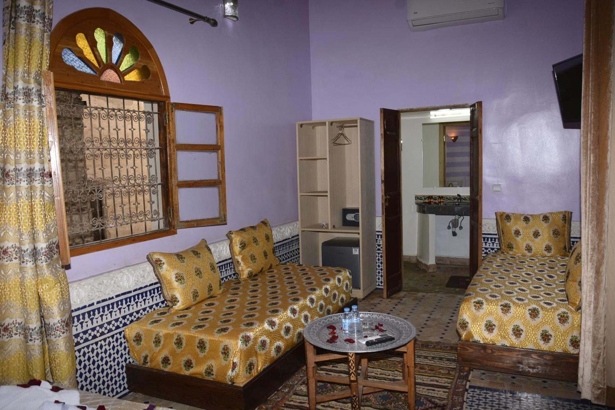 Riad Fes Colors & Spa - Family Lodging Exterior photo