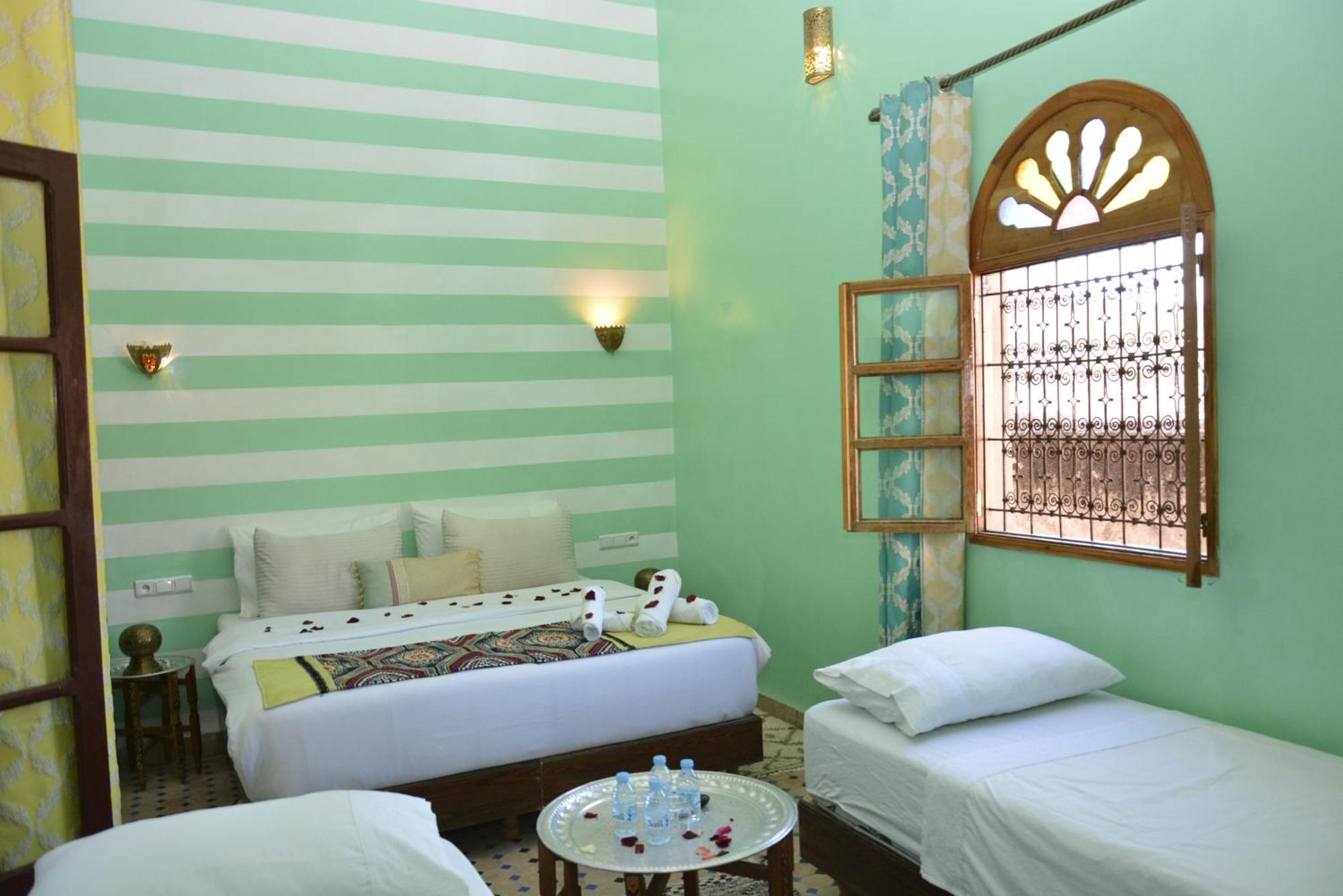 Riad Fes Colors & Spa - Family Lodging Exterior photo