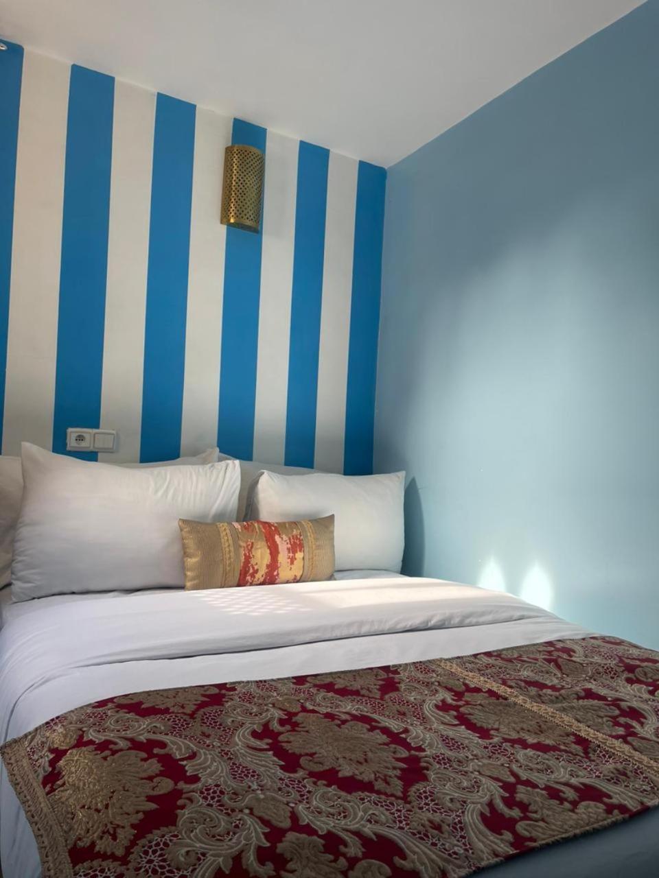 Riad Fes Colors & Spa - Family Lodging Exterior photo